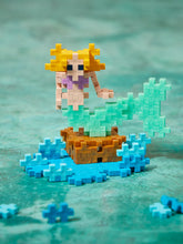 Laden Sie das Bild in den Galerie-Viewer, Mini Bausteine "Kleine Meerjungfrau"