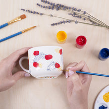 Laden Sie das Bild in den Galerie-Viewer, Crafters Your Own Cup Kit