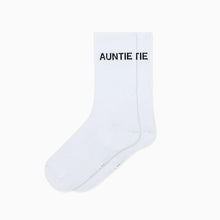 Laden Sie das Bild in den Galerie-Viewer, Auntie Socken