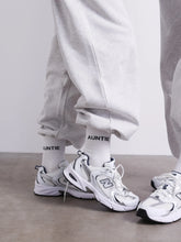 Laden Sie das Bild in den Galerie-Viewer, Auntie Socken