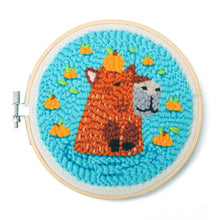 Laden Sie das Bild in den Galerie-Viewer, Capybara Punch Needle Set