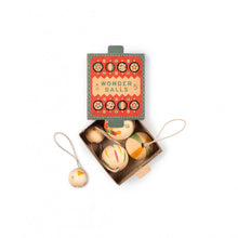 Laden Sie das Bild in den Galerie-Viewer, Weihnachtsdeko Nº 5 Wonder Balls