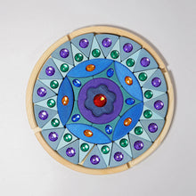 Laden Sie das Bild in den Galerie-Viewer, Kleines Glitzermandala