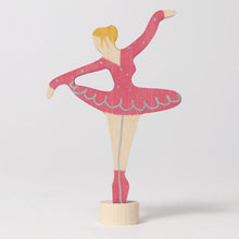 Laden Sie das Bild in den Galerie-Viewer, Steckfigur Ballerina Rubinrot