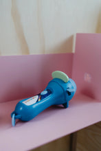 Laden Sie das Bild in den Galerie-Viewer, Kidyslide Projektor Taschenlampe blau Abenteuer