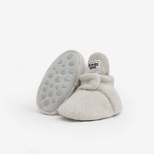 Laden Sie das Bild in den Galerie-Viewer, Booties Teddy Gripper Grey
