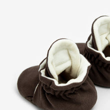 Laden Sie das Bild in den Galerie-Viewer, Booties Gamuza Gripper Chocolate
