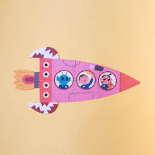 Laden Sie das Bild in den Galerie-Viewer, Valentina in Space Puzzle