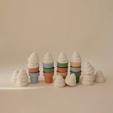 Laden Sie das Bild in den Galerie-Viewer, Mix and Match Ice Cream Toy