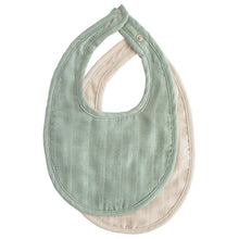 Laden Sie das Bild in den Galerie-Viewer, Muslin Bib Set Roman Green/Fog