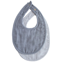 Laden Sie das Bild in den Galerie-Viewer, Muslin Bib Set Tradewinds/Baby Blue