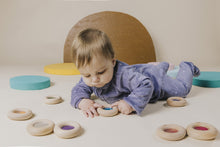 Laden Sie das Bild in den Galerie-Viewer, Calm Donut Red