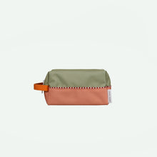 Laden Sie das Bild in den Galerie-Viewer, Kulturbeutel Colourblocking Shark grey coral pink