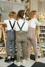 Laden Sie das Bild in den Galerie-Viewer, Strumpfhose mit Trägern und Fuß Black x White Checked