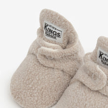 Laden Sie das Bild in den Galerie-Viewer, Booties Teddy Gripper Beige