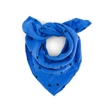 Laden Sie das Bild in den Galerie-Viewer, Mini Swaddle Bianca "Greek Blue Heart"