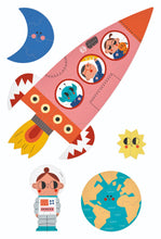 Laden Sie das Bild in den Galerie-Viewer, Valentina in Space Puzzle